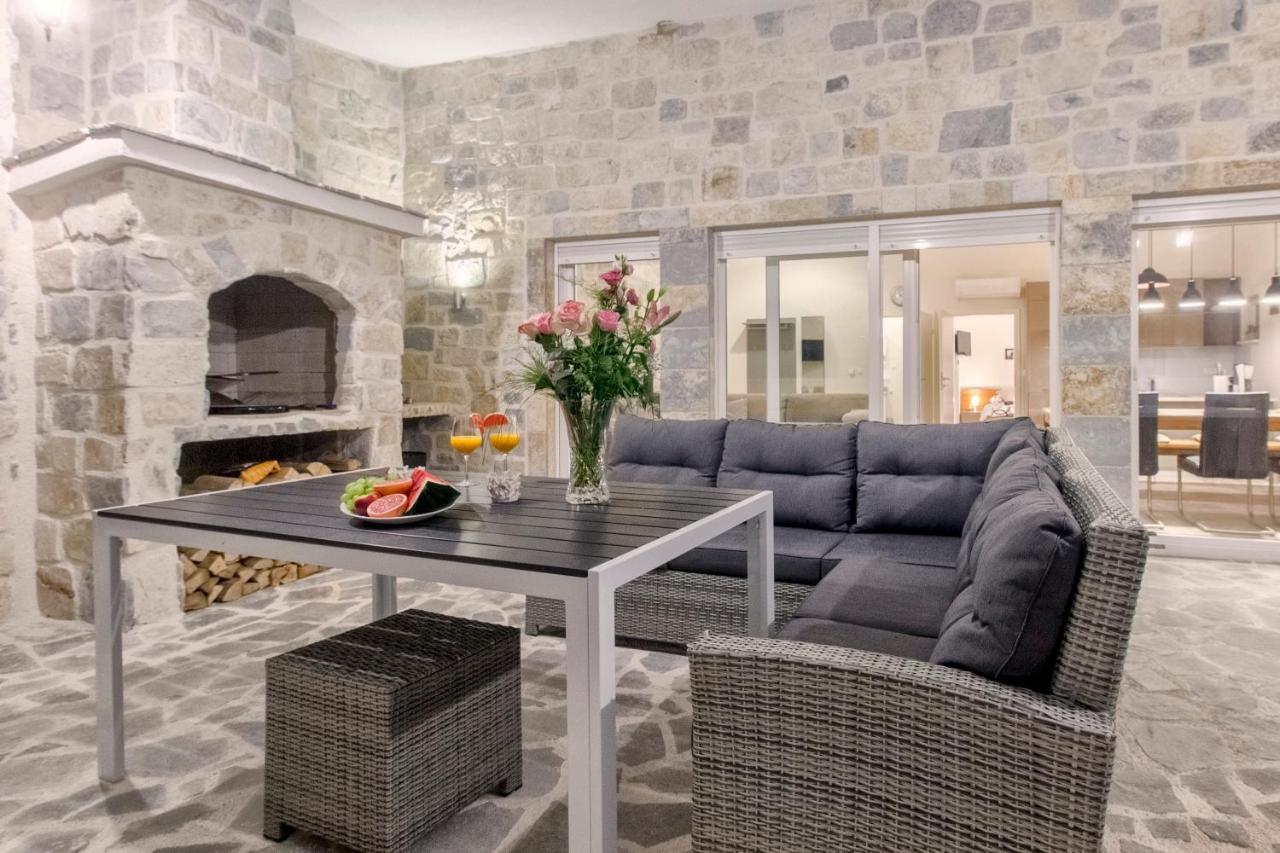 Dalmata Lounge Apartment Starigrad Paklenica Exterior photo